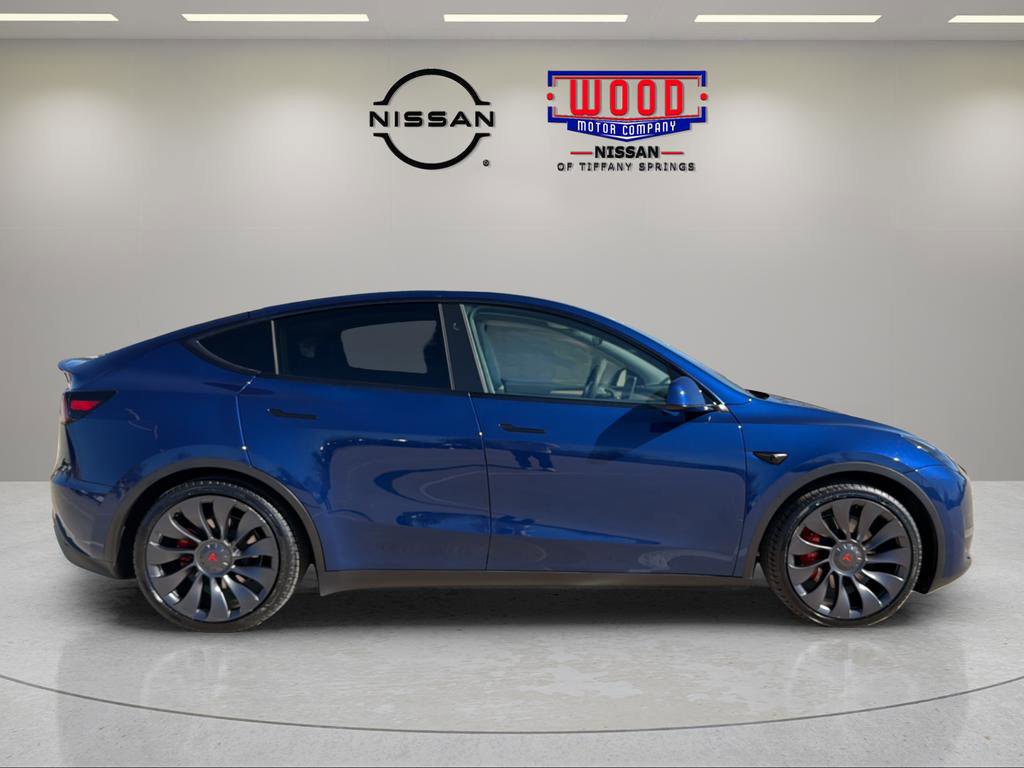 Used 2024 Tesla Model Y Performance image 2