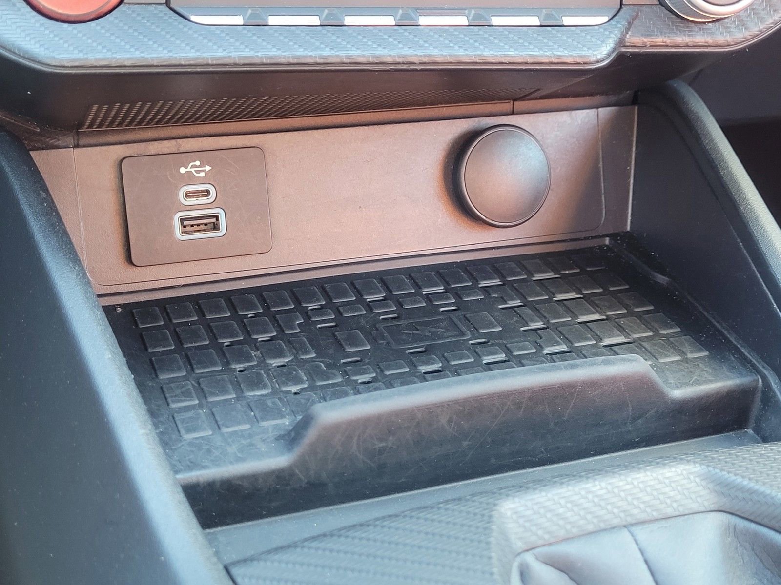 Used 2024 Ford Mustang Premium image 25