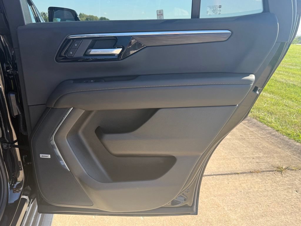 New 2026 Chevrolet Tahoe LT w/ Comfort Package AWD/4WD image 16