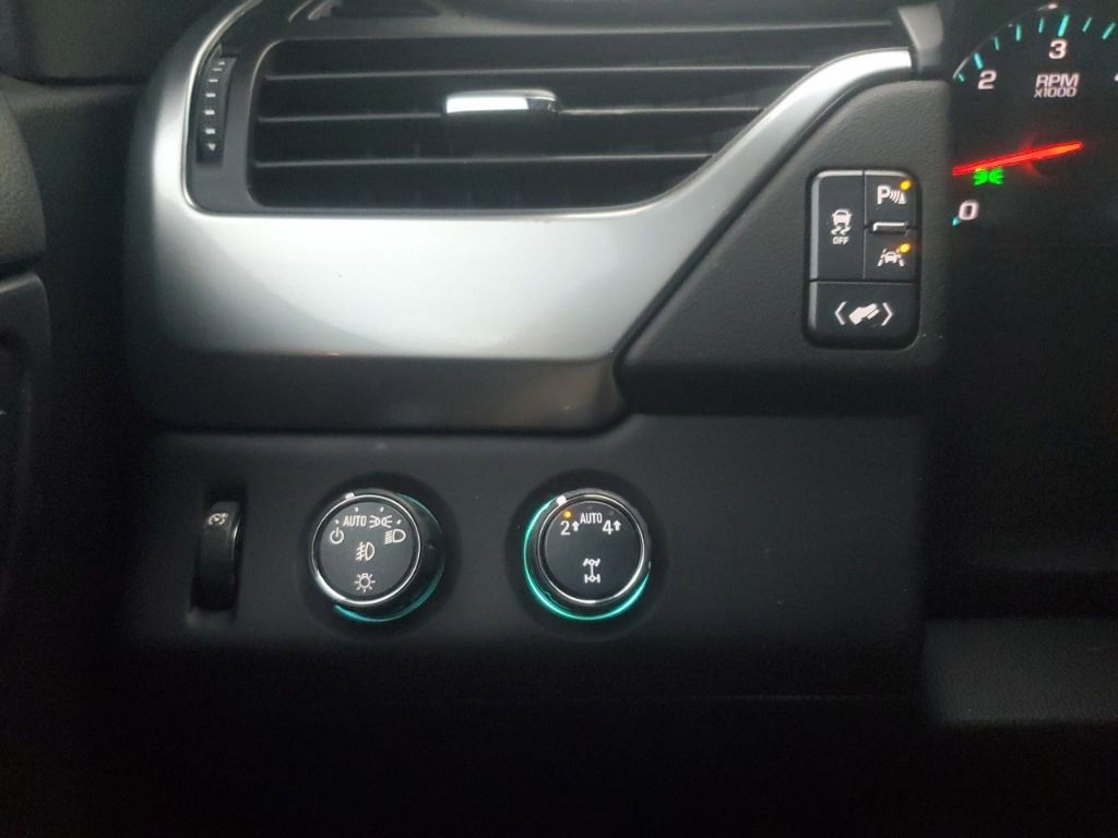 Used 2017 Chevrolet Tahoe LT image 25