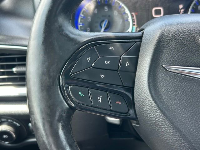 Used 2019 Chrysler Pacifica Touring-L Plus w/ S Appearance Package image 23