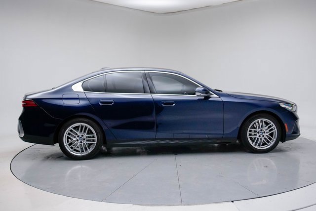 Used 2024 BMW 530i xDrive w/ Executive Package image 8