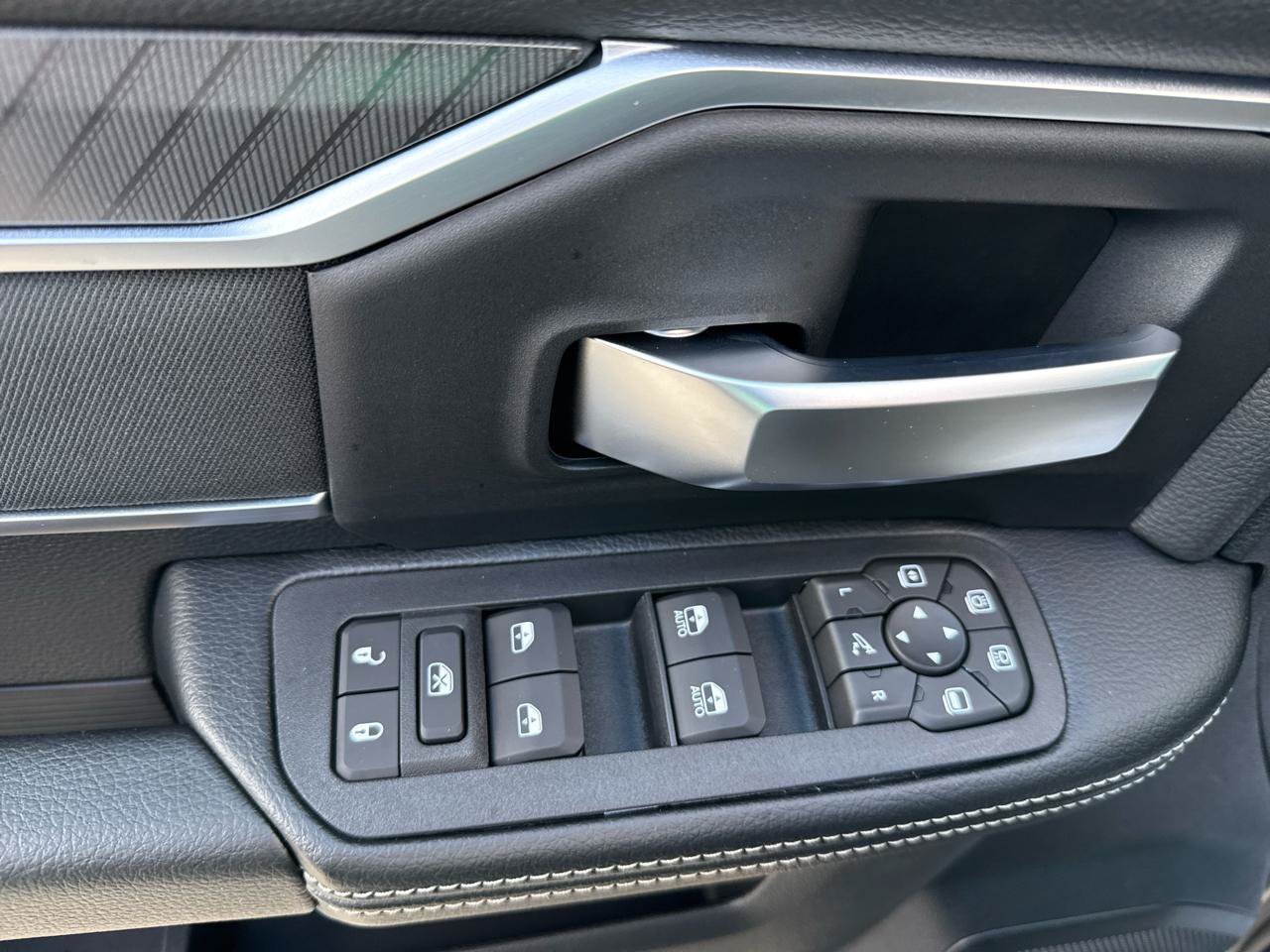 New 2026 RAM 2500 Big Horn AWD/4WD image 35