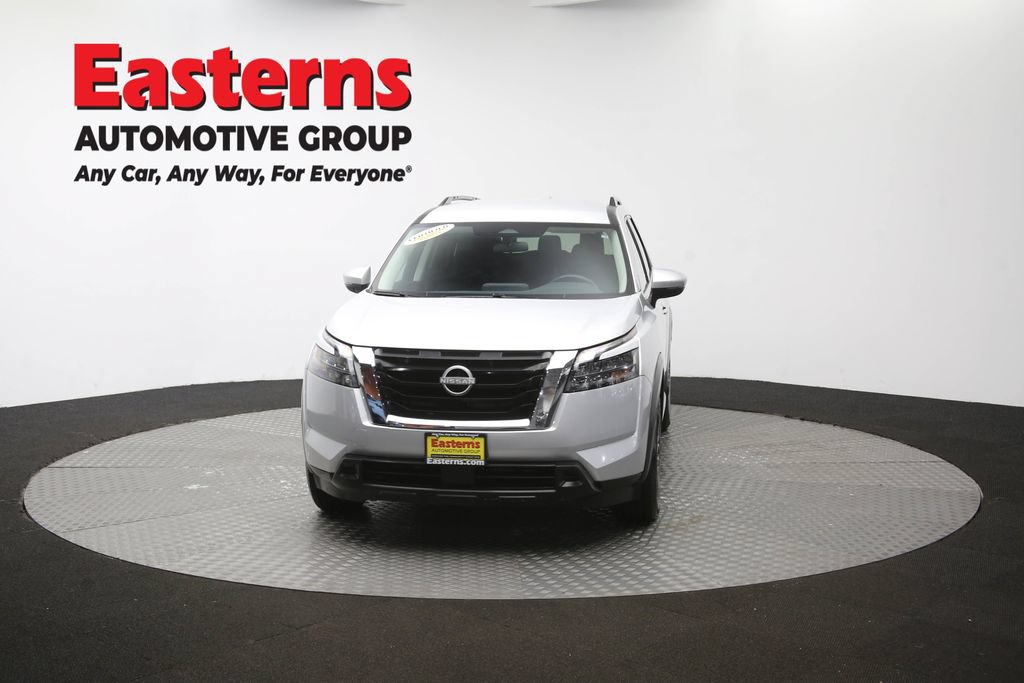 Used 2025 Nissan Pathfinder SV FWD image 59