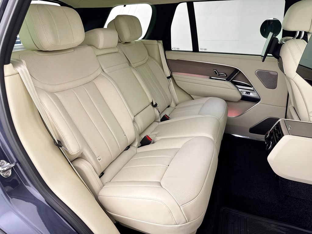 New 2026 Land Rover Range Rover Long Wheelbase Autobiography AWD/4WD image 29