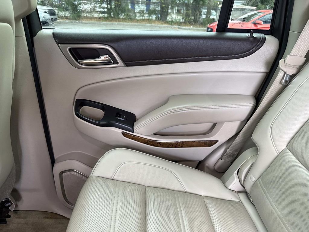 Used 2015 GMC Yukon Denali w/ Touring Package image 17