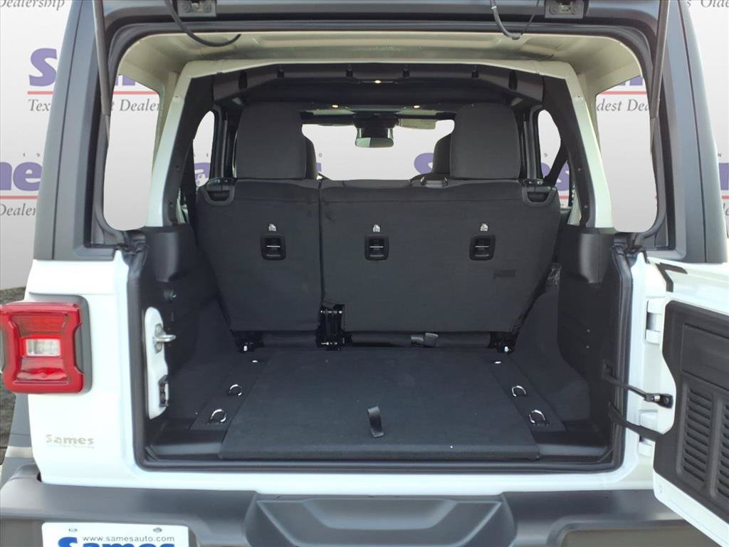 New 2026 Jeep Wrangler Unlimited Rubicon AWD/4WD image 8