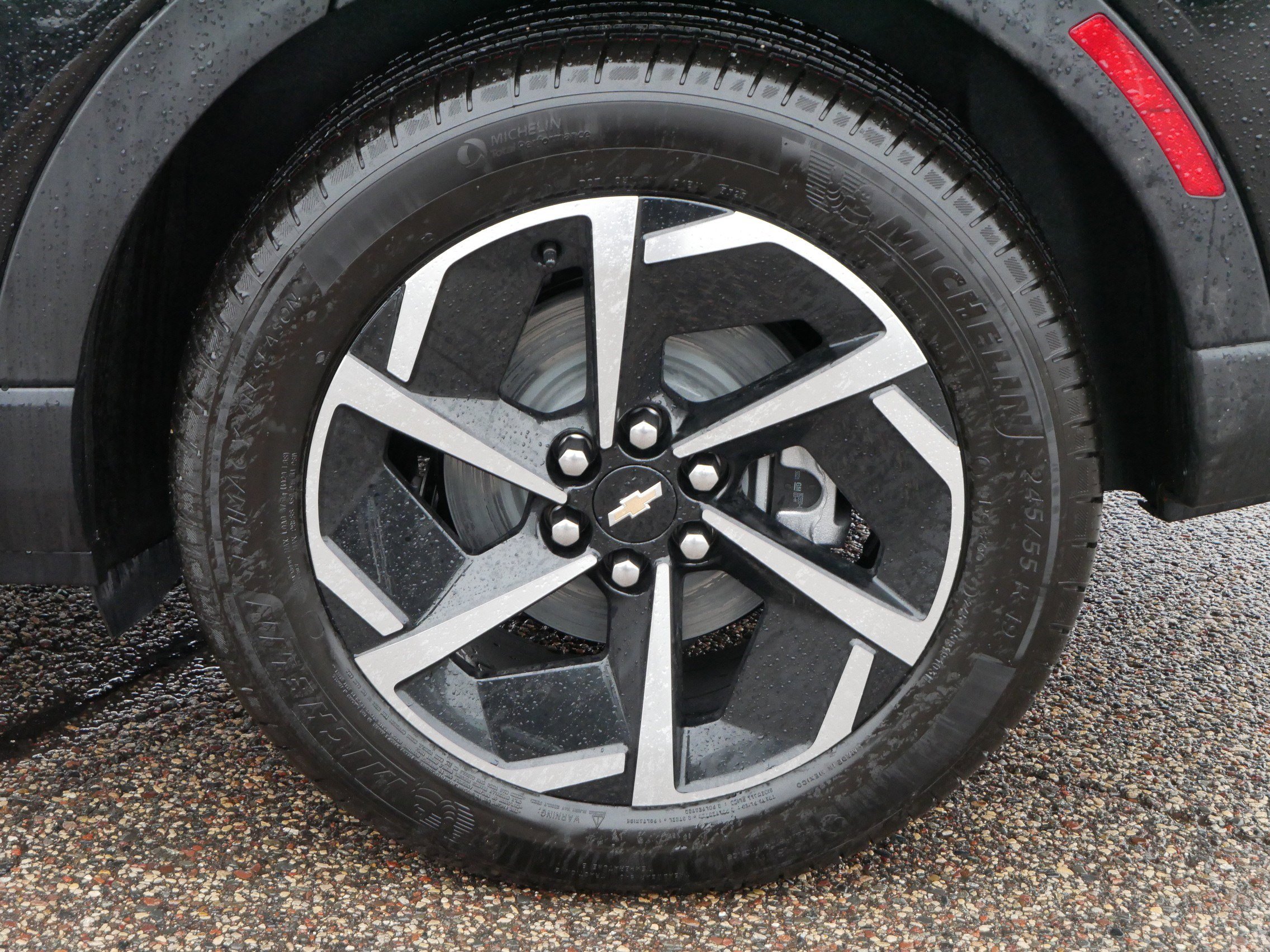 New 2026 Chevrolet Equinox EV LT image 3