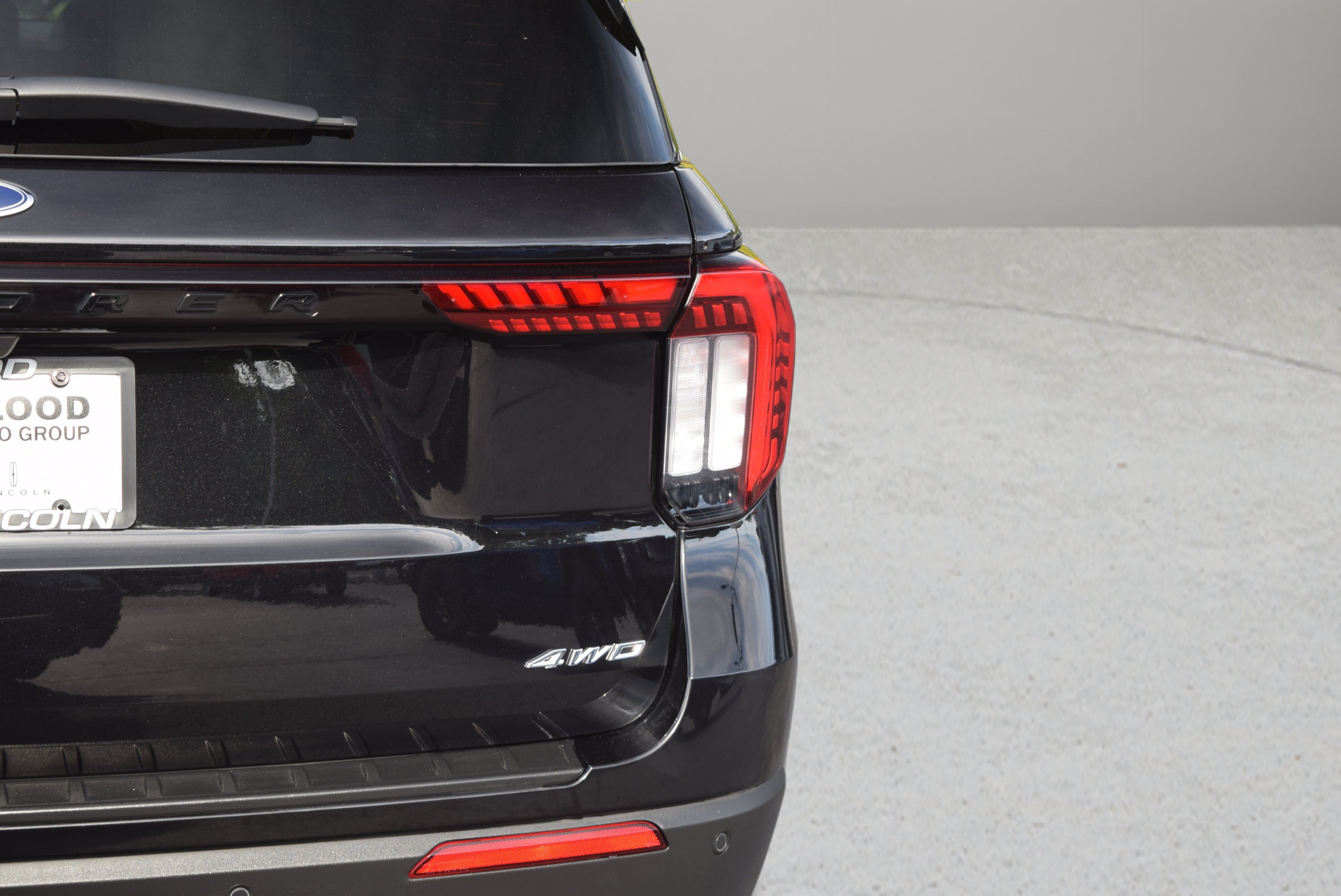 Used 2026 Ford Explorer Platinum AWD/4WD image 6