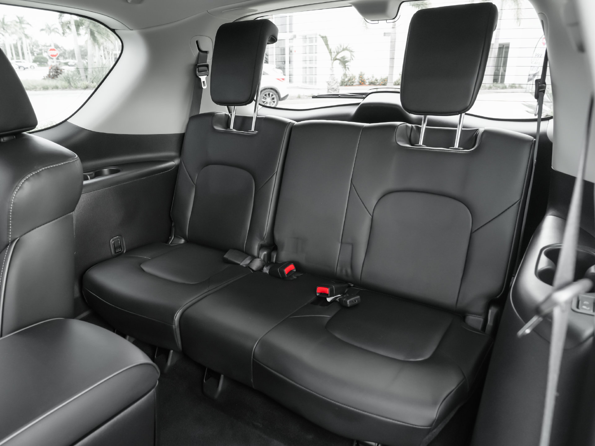 Used 2023 INFINITI QX80 Luxe w/ Cargo Package RWD image 45
