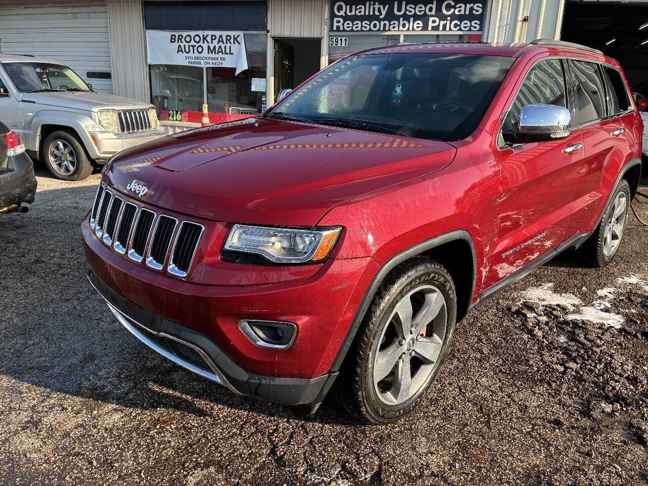 Used 2015 Jeep Grand Cherokee Limited w/ Luxury Group II