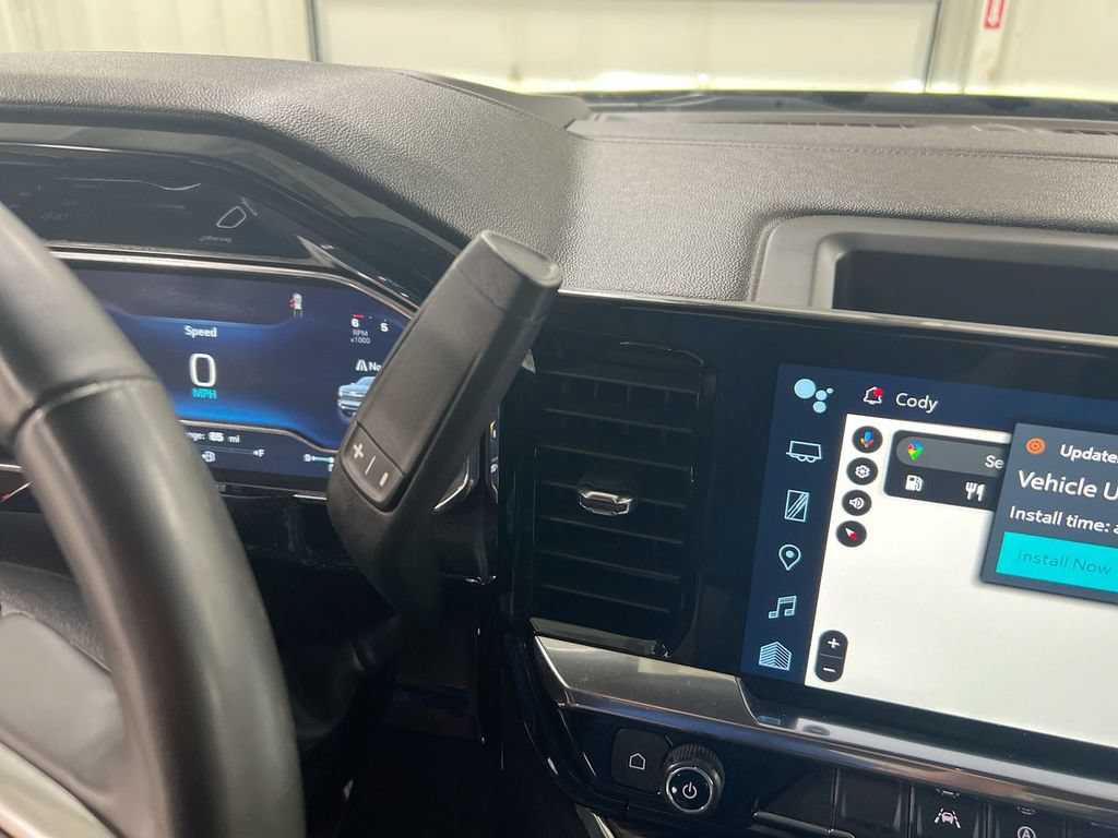 Used 2023 Chevrolet Silverado 1500 LT AWD/4WD image 18