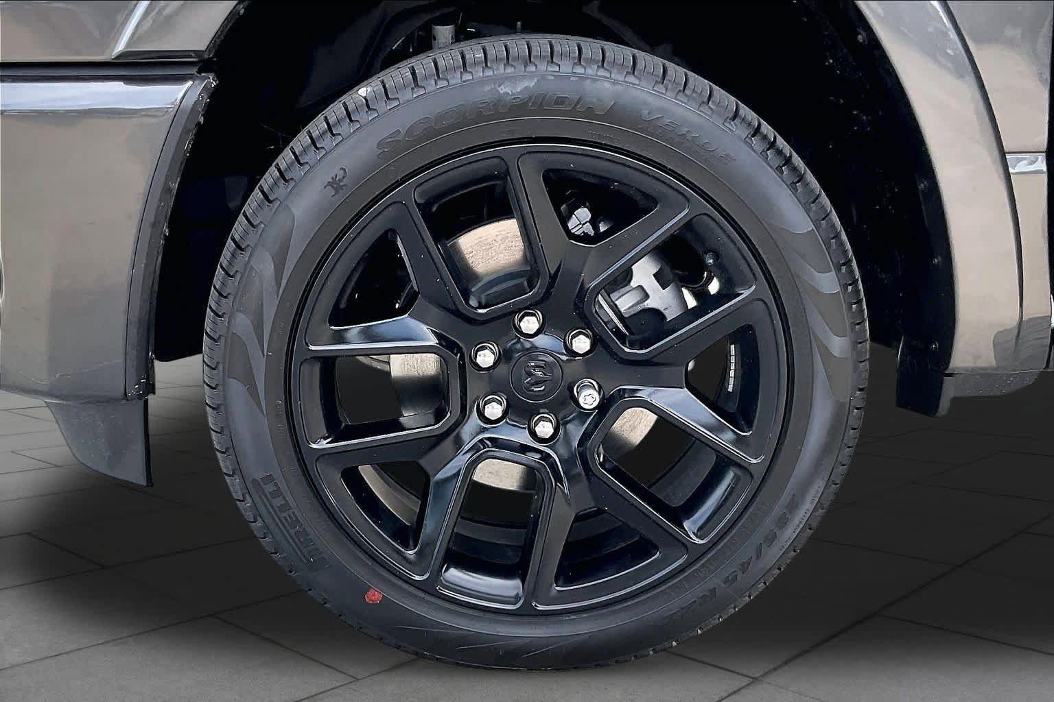 New 2027 RAM 1500 Laramie AWD/4WD image 11