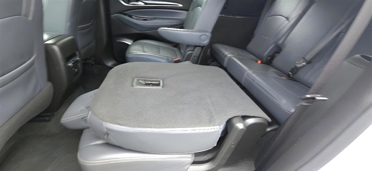 Used 2018 Buick Enclave Essence AWD/4WD image 21