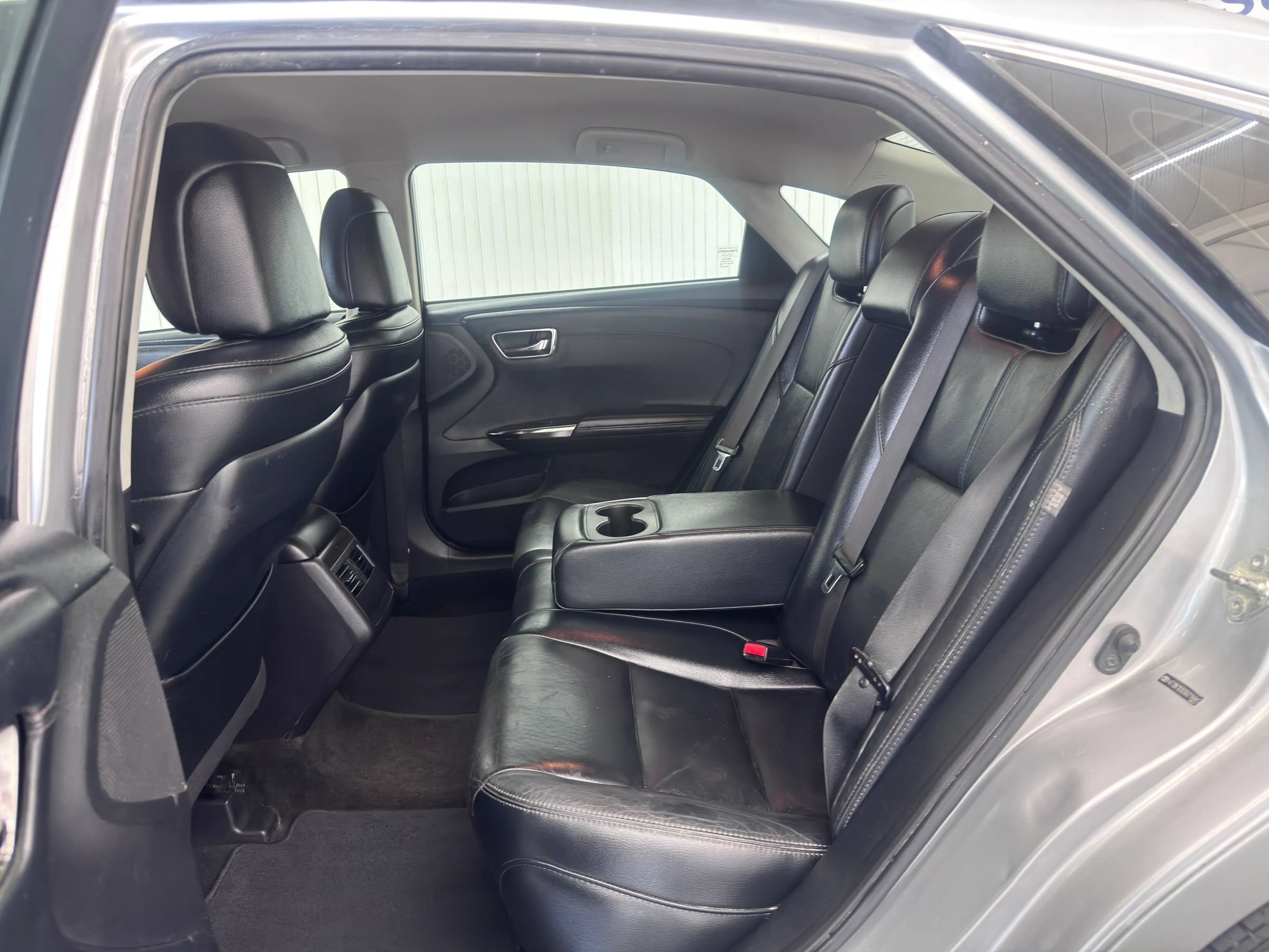 Used 2016 Toyota Avalon XLE FWD image 12