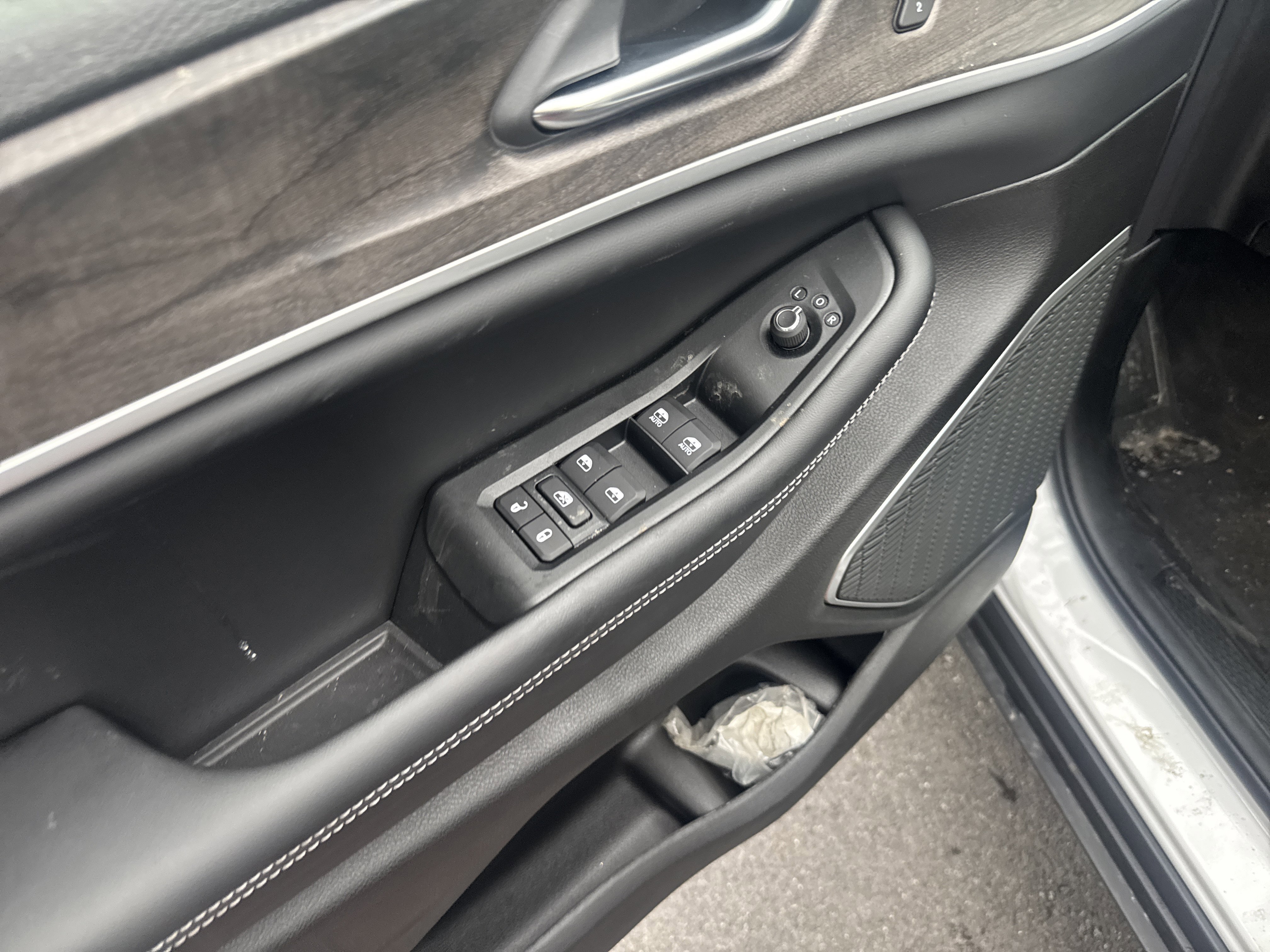 New 2026 Jeep Grand Cherokee Limited image 16