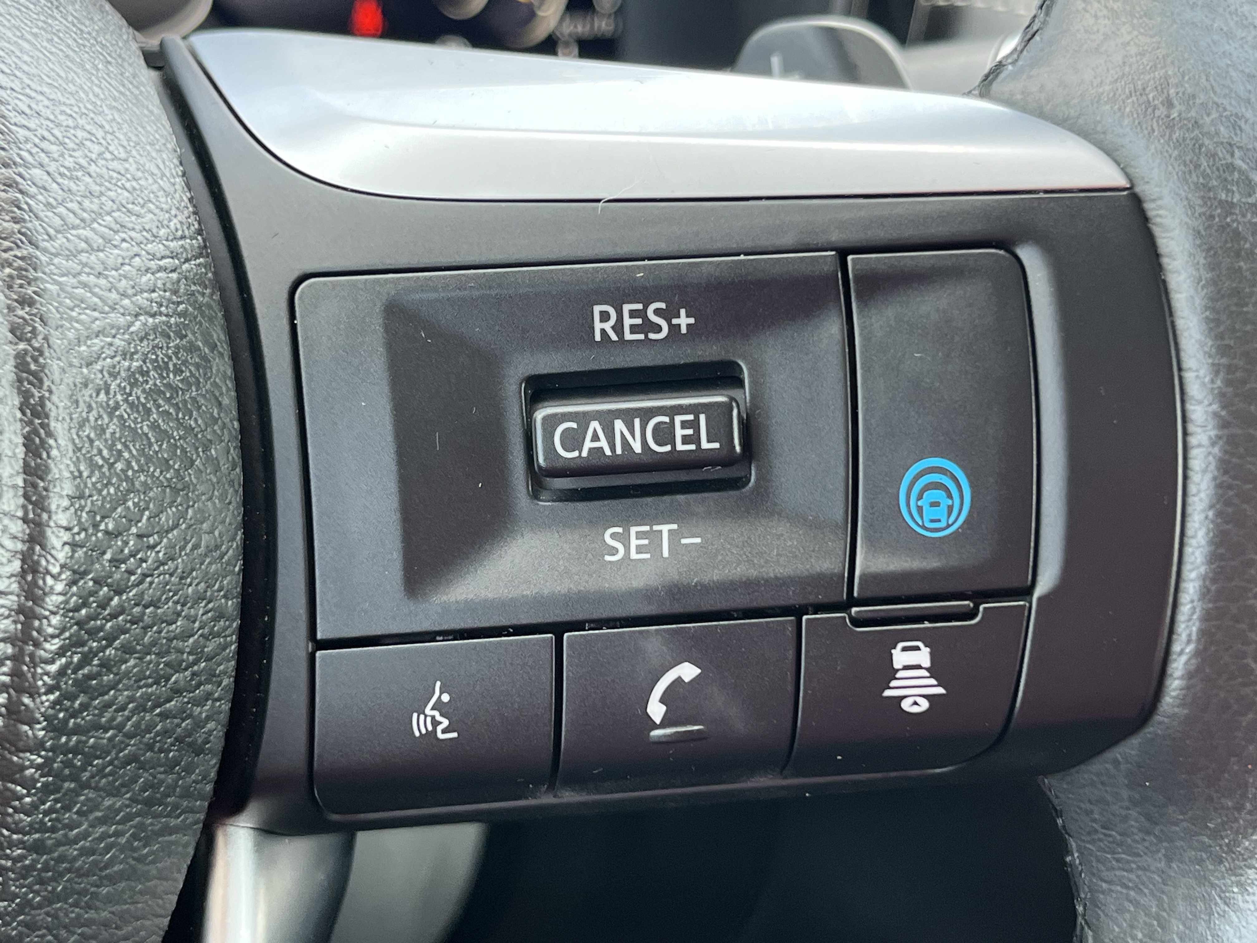 Used 2023 INFINITI QX60 Luxe w/ Cargo Package FWD image 20
