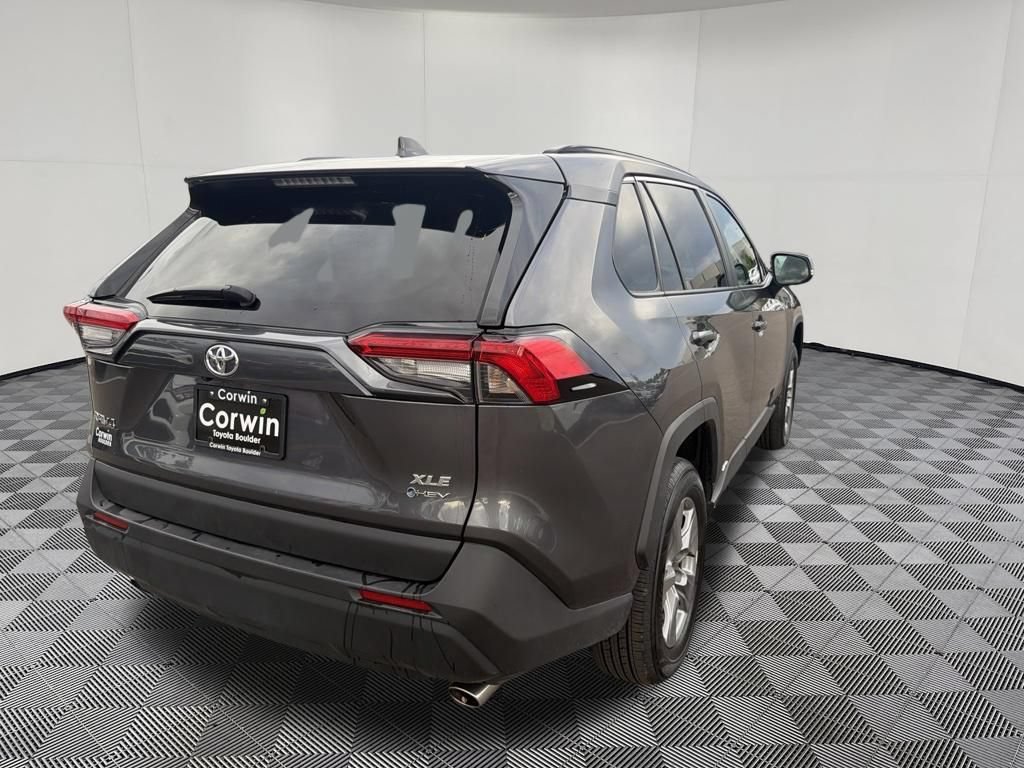 Used 2025 Toyota RAV4 XLE AWD/4WD image 6