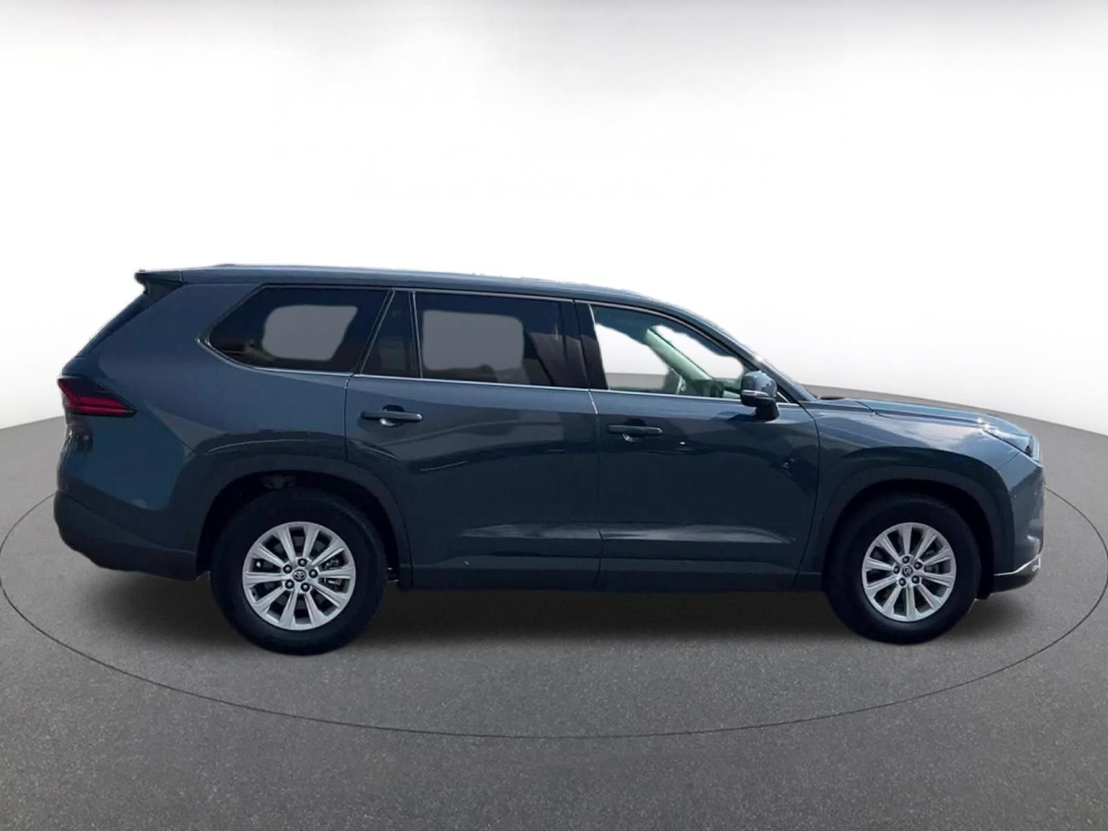 Used 2025 Toyota Grand Highlander FWD image 14