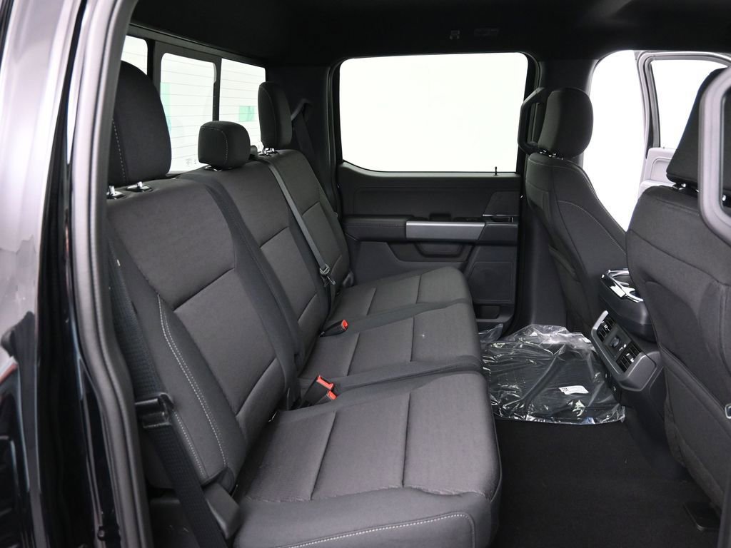 New 2025 Ford F150 XLT w/ Equipment Group 302A MID image 17