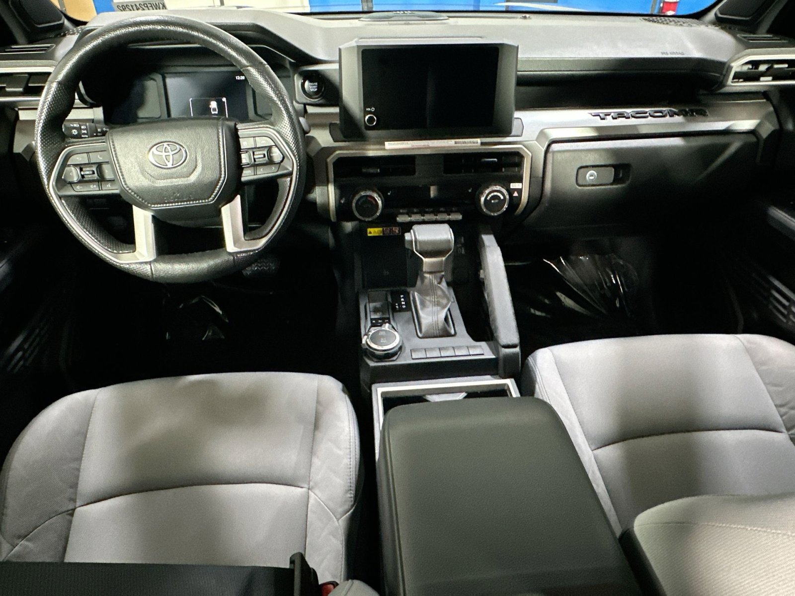 Used 2024 Toyota Tacoma SR5 image 31