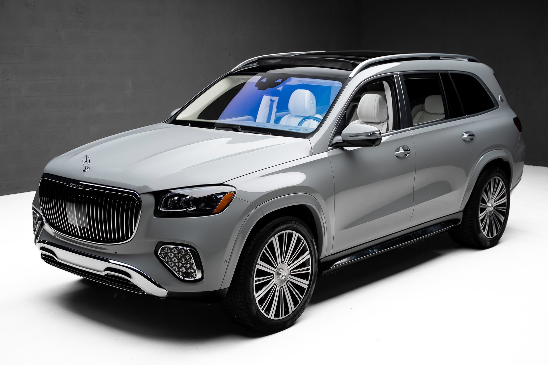 Used 2025 Mercedes-Benz Maybach GLS 600 4MATIC image 5