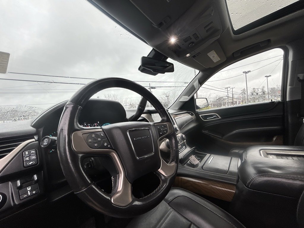 Used 2020 GMC Yukon XL Denali w/ Denali Ultimate Package image 16