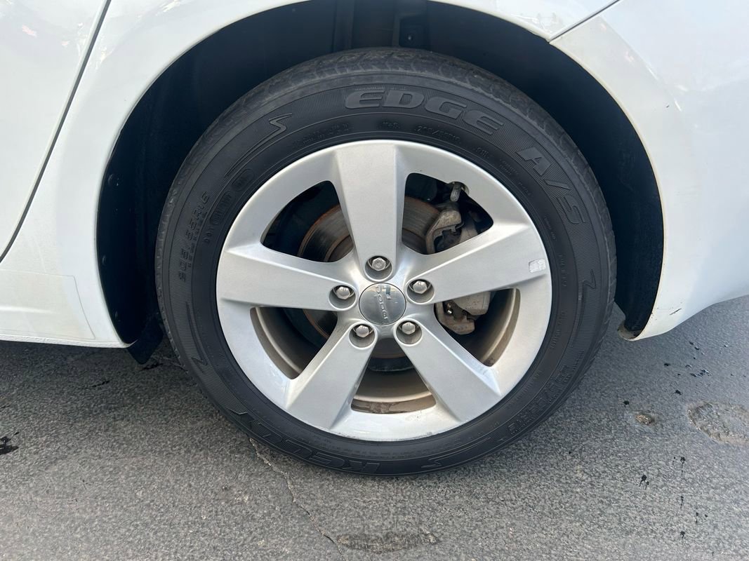 Used 2016 Dodge Dart SXT image 22