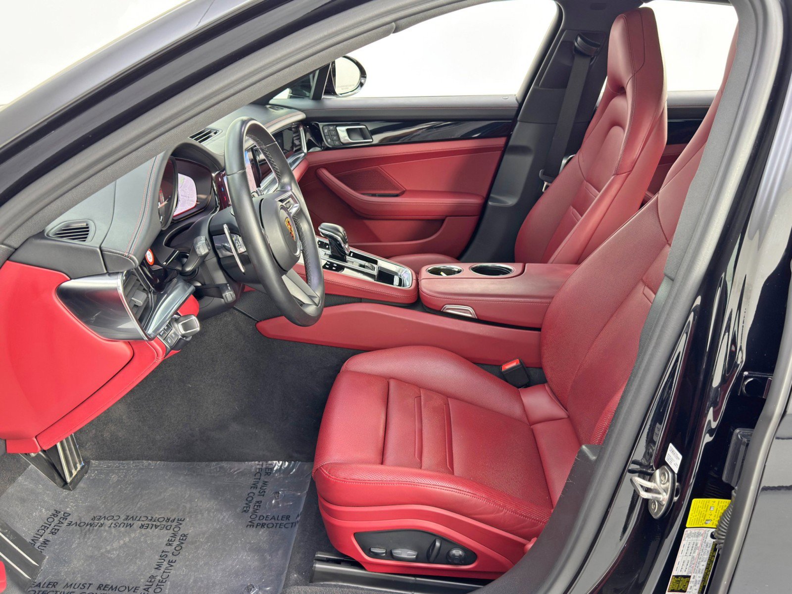 Used 2022 Porsche Panamera 4 w/ Premium Package AWD/4WD image 17