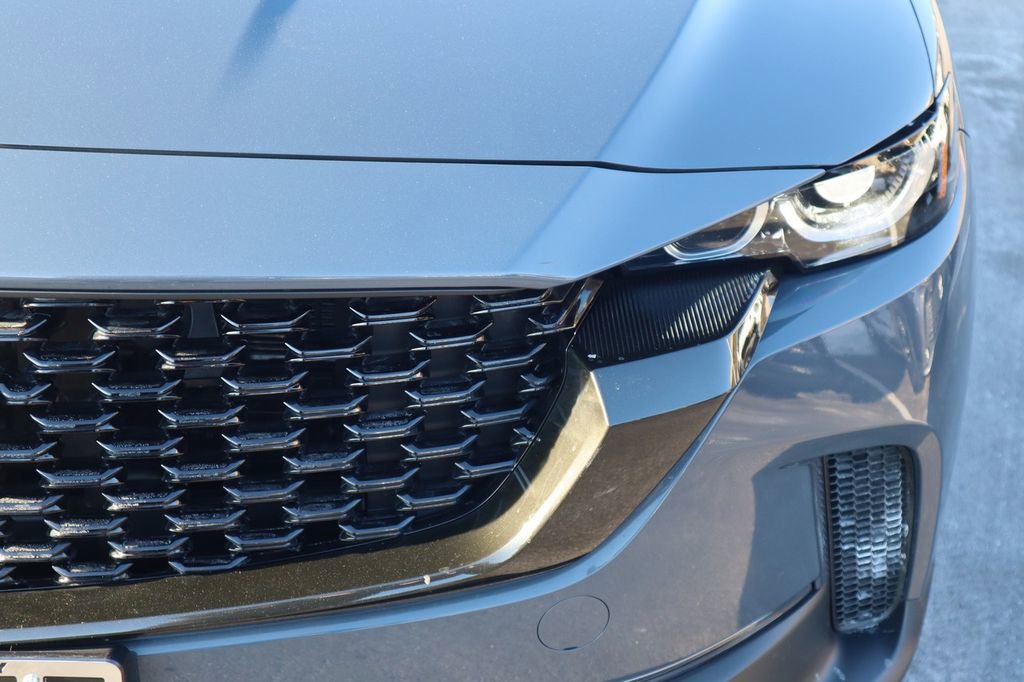 Used 2025 MAZDA CX-50 AWD 2.5 Hybrid w/ Premium Pkg image 9