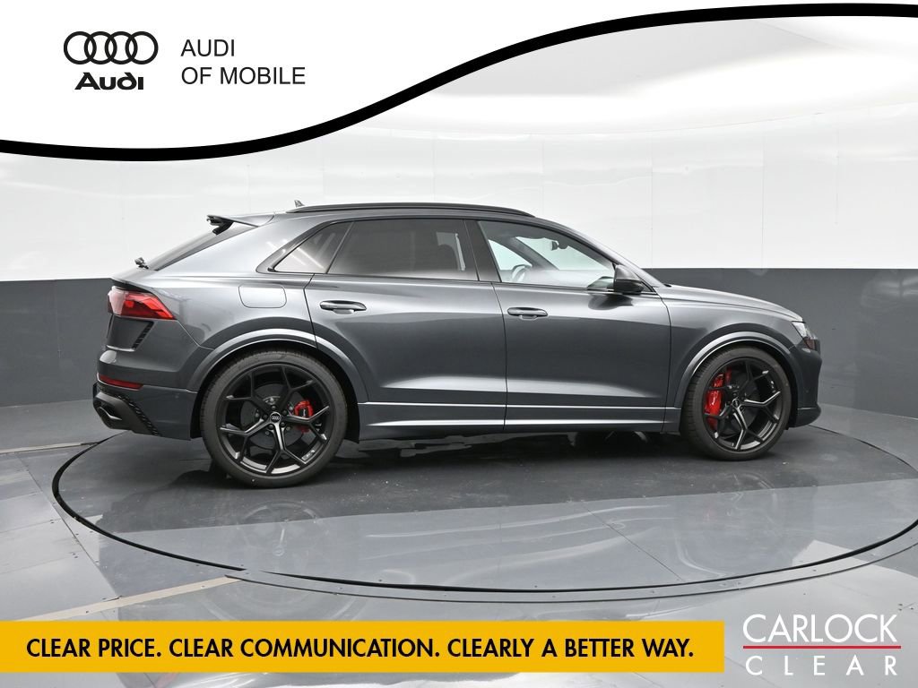 New 2025 Audi RS Q8 performance image 4
