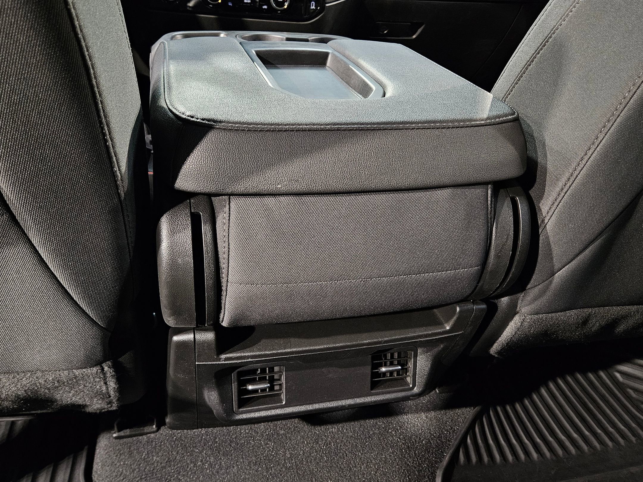 Used 2023 Chevrolet Silverado 1500 LT image 35