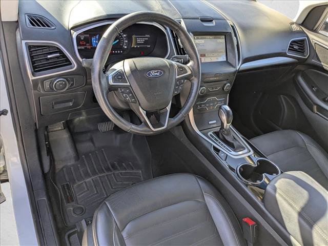 Used 2017 Ford Edge SEL w/ Equipment Group 201A image 10