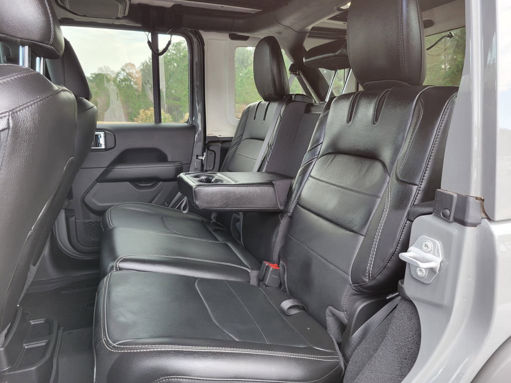 Used 2023 Jeep Wrangler Unlimited Sahara w/ Cold Weather Group image 18