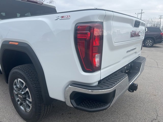 New 2025 GMC Sierra 2500 SLE image 8