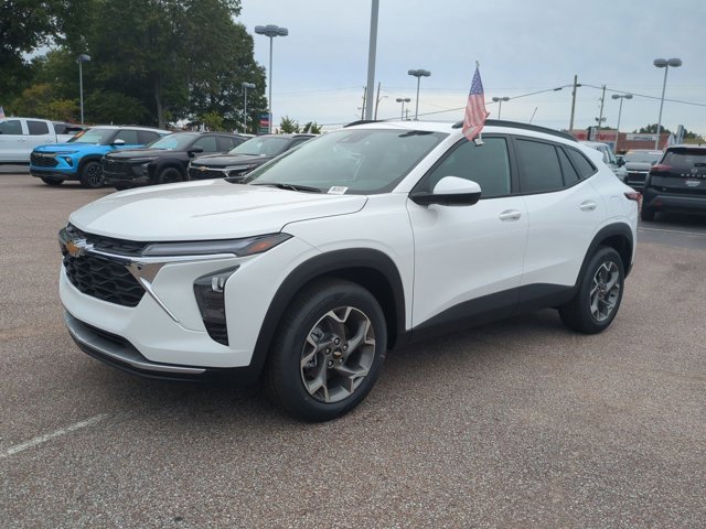 New 2025 Chevrolet Trax LT w/ Sunroof Package