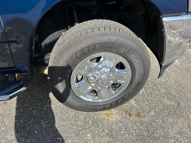 Used 2024 RAM 2500 Big Horn w/ Bed Utility Group image 33