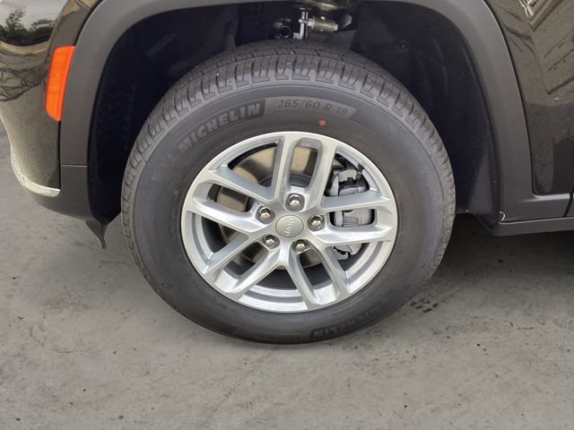 New 2025 Jeep Grand Cherokee L Laredo w/ Luxury Tech Group I image 15