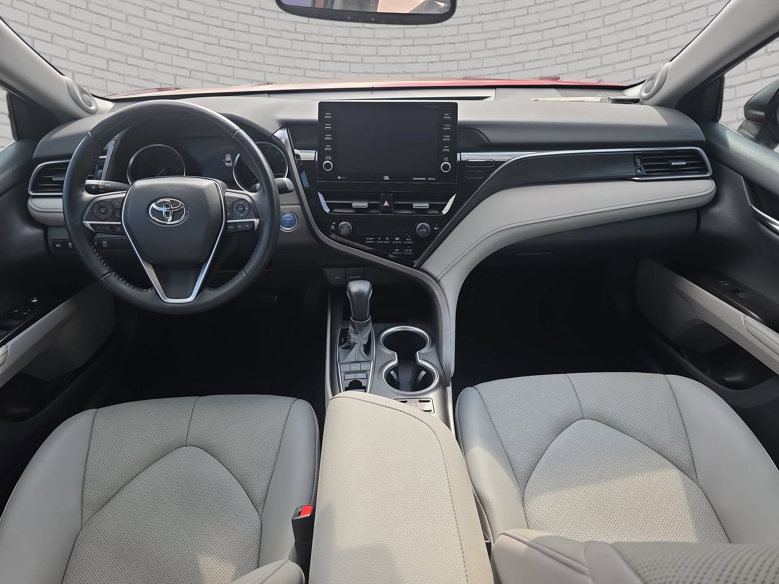 Used 2021 Toyota Camry XLE w/ Navigation Upgrade Package FWD image 10
