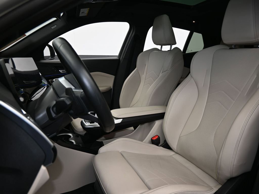 Used 2025 BMW X2 xDrive28i image 10