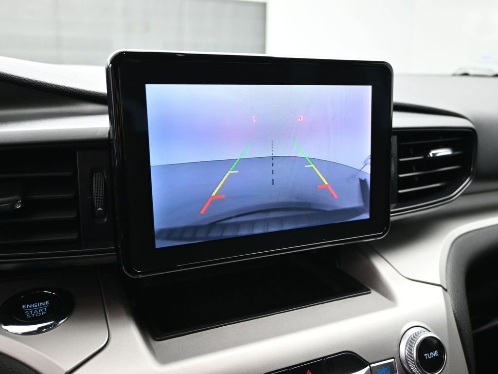 Used 2022 Ford Explorer XLT image 16