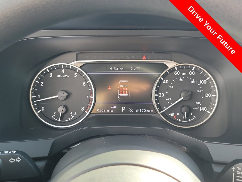 Used 2025 Nissan Pathfinder S AWD/4WD image 9