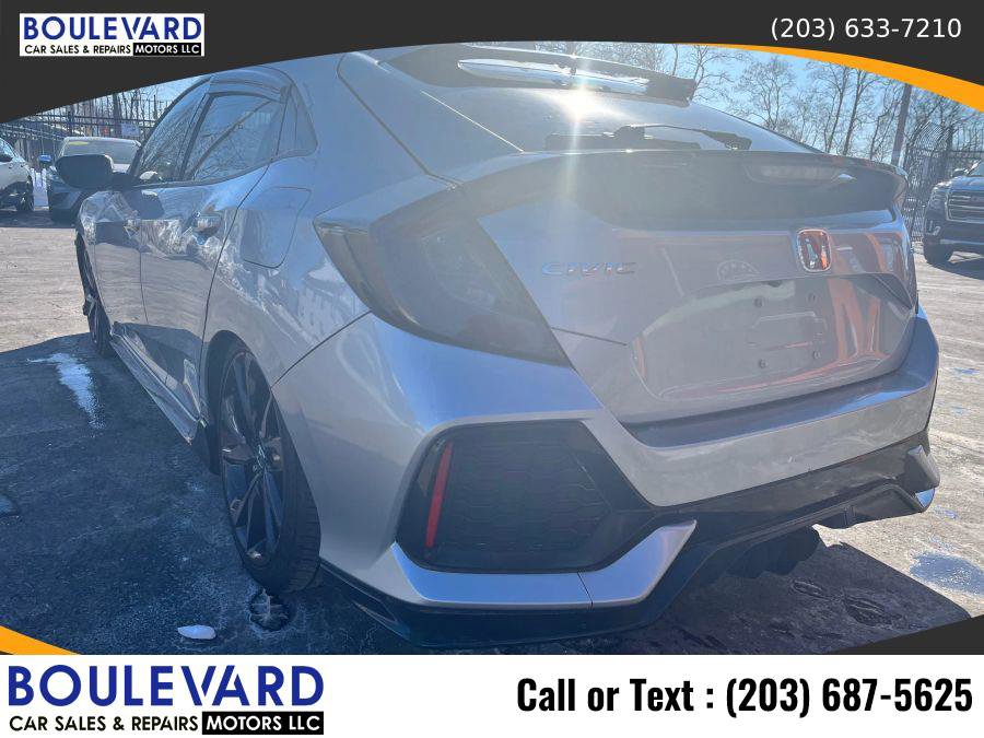 Used 2018 Honda Civic Sport image 5