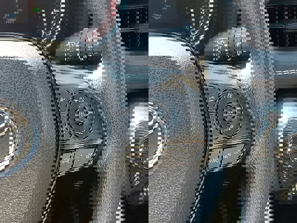 Used 2024 Toyota RAV4 XLE image 21