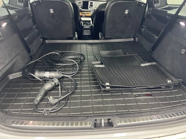 Used 2024 Volvo XC90 T8 Plus w/ Protection Package Premier AWD/4WD image 9