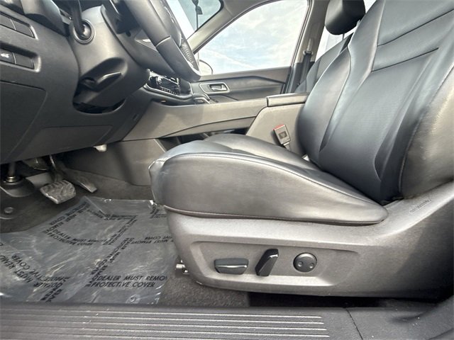 Used 2021 Nissan Rogue SV w/ Premium Package image 12