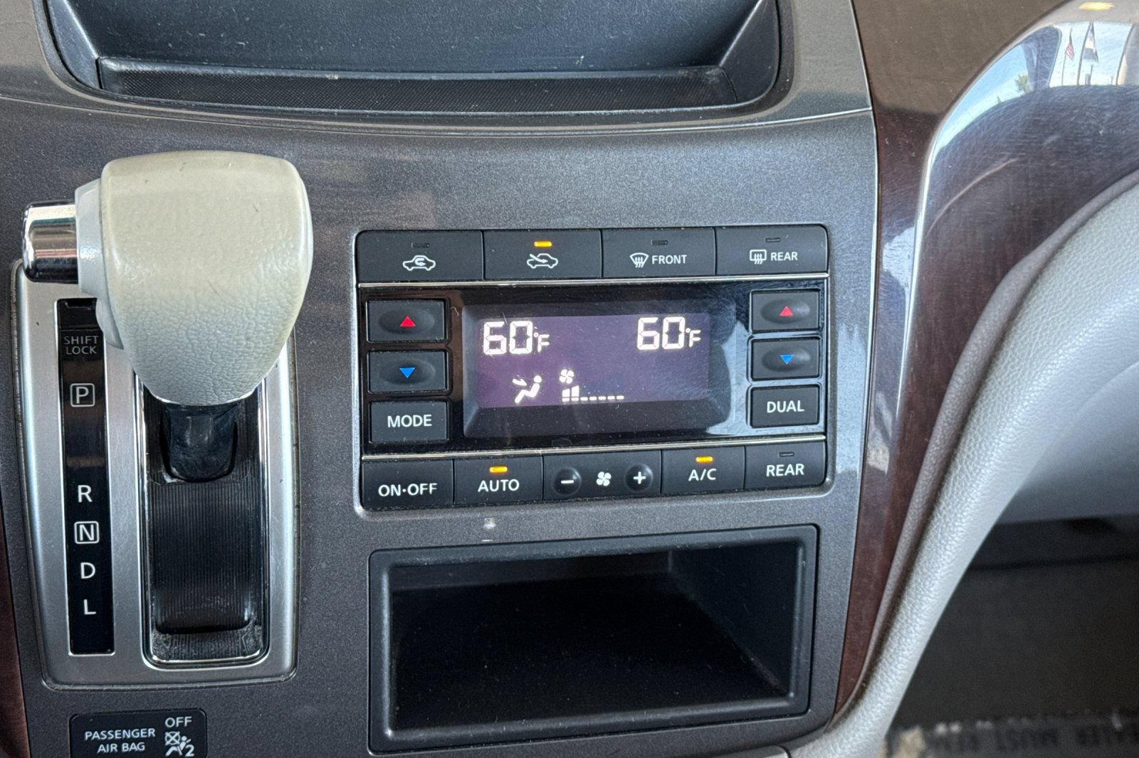 Used 2016 Nissan Quest SV FWD image 27