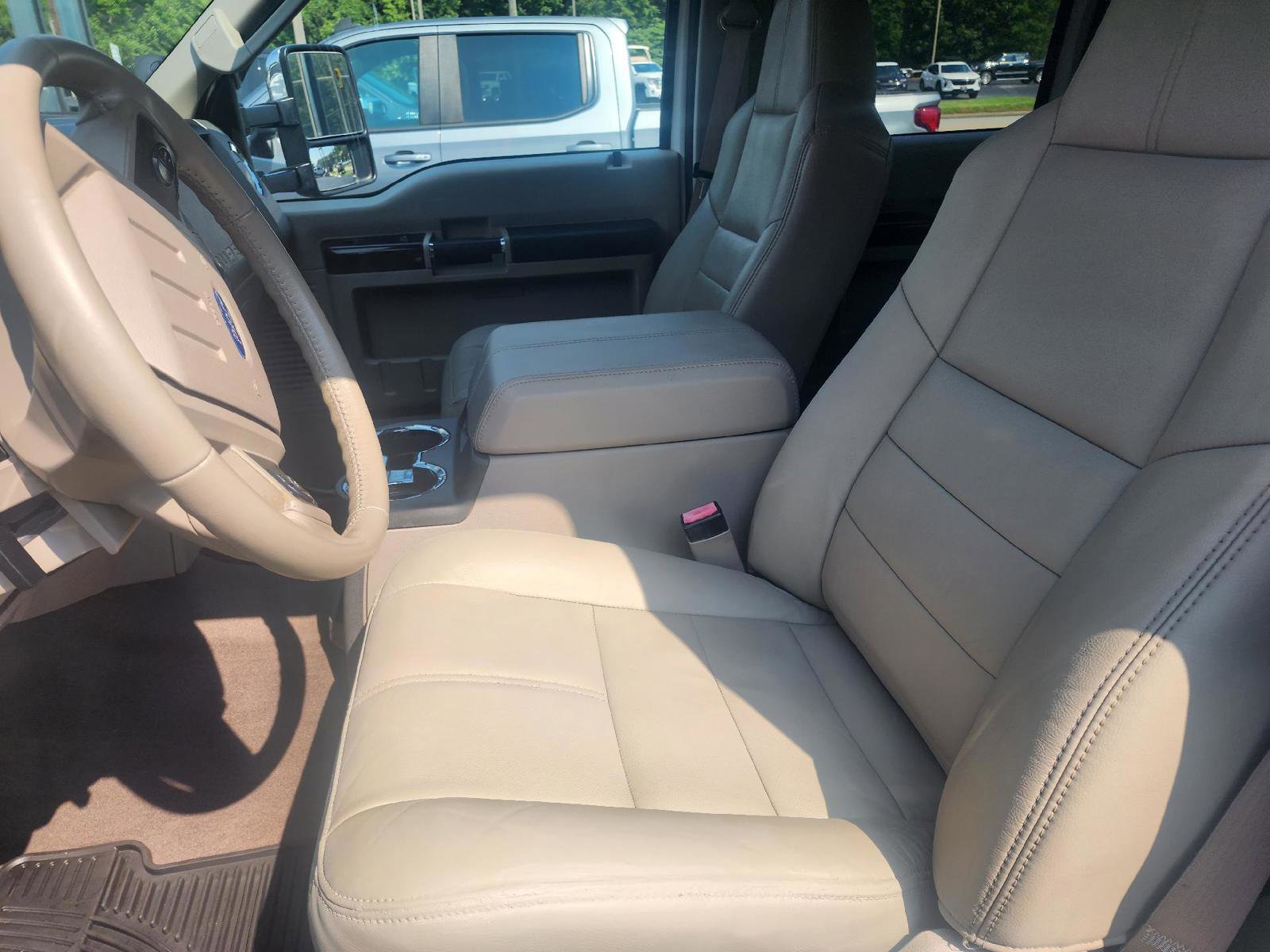 Used 2010 Ford F250 XL image 10