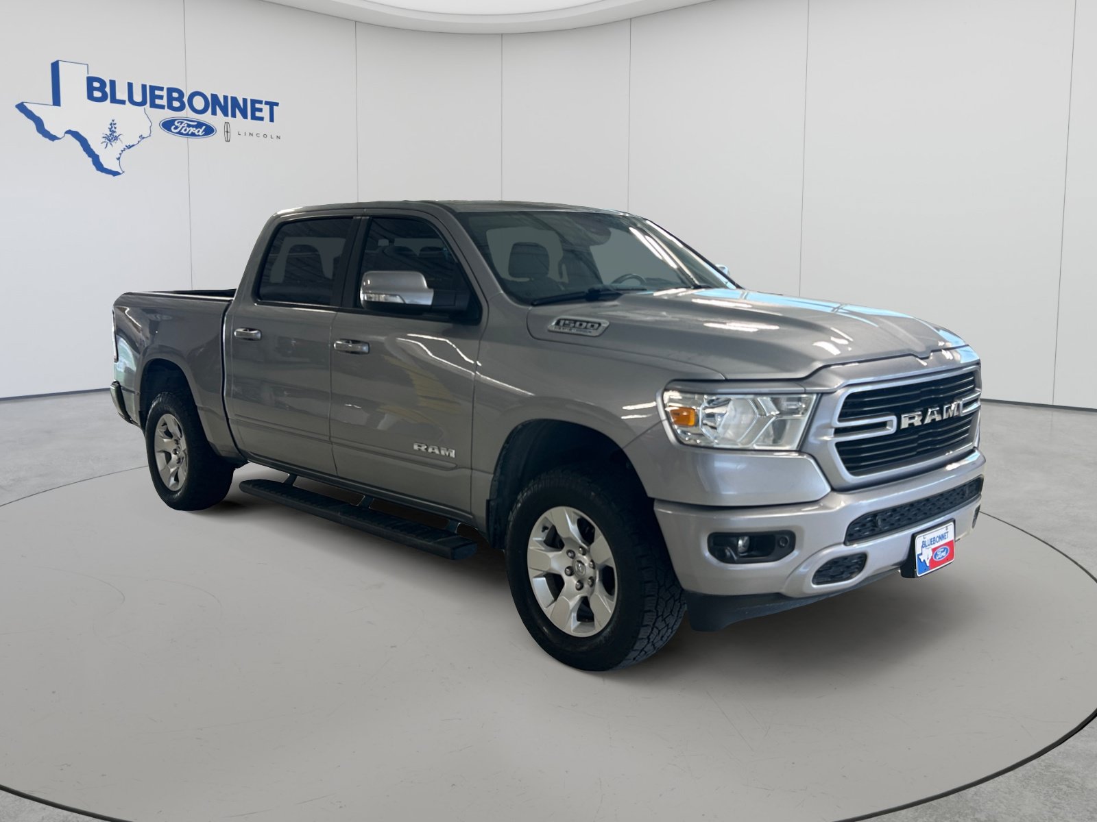 Used 2021 RAM 1500 Lone Star AWD/4WD image 3