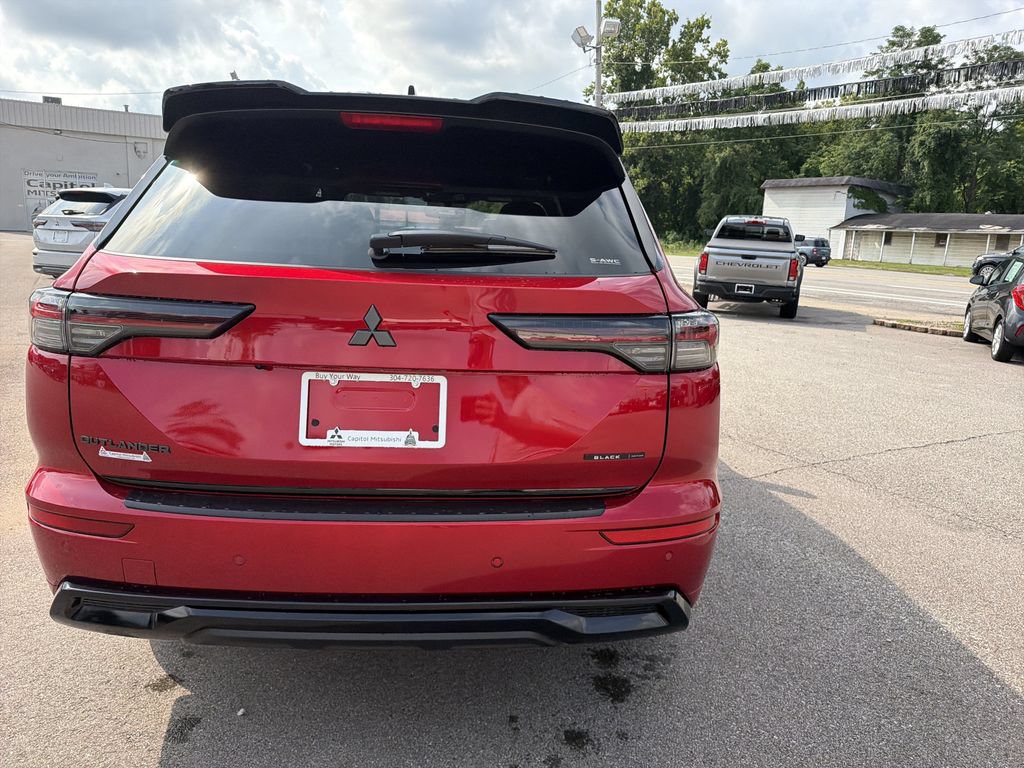 New 2026 Mitsubishi Outlander AWD image 5
